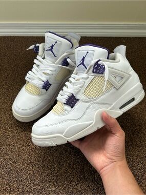 Air Jordan 4
